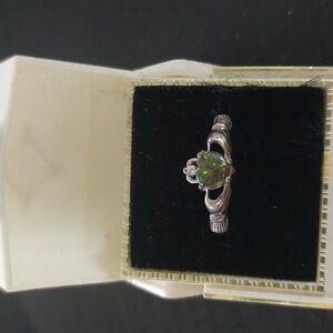 Sterling Silver Black Lab Opal Claddagh Ring sz 7